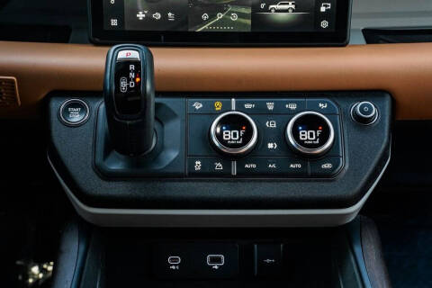 2024 Land Rover Defender 110 P400 X-Dynamic SE