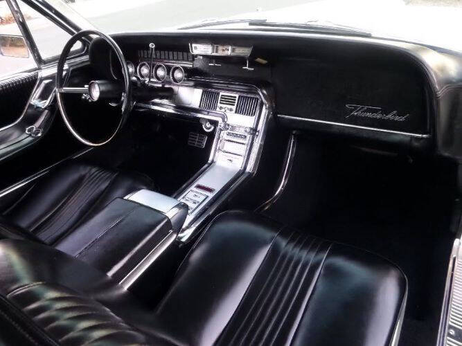 1964 Ford Thunderbird