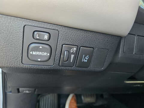 2017 Toyota RAV4 Hybrid XLE