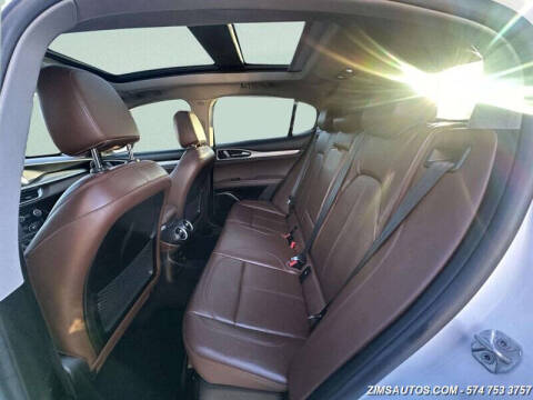 2018 Alfa Romeo Stelvio Sport