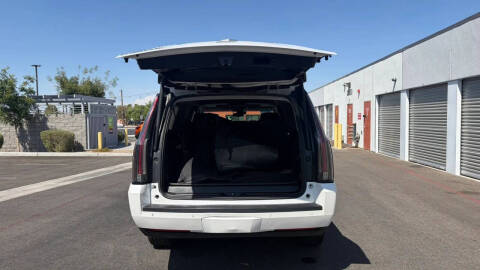 2018 Cadillac Escalade ESV Luxury