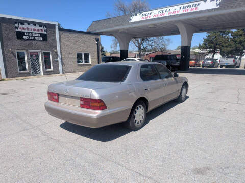 1996 Lexus LS 400