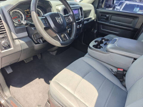 2017 RAM 1500 Express