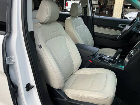 2016 Ford Explorer Platinum