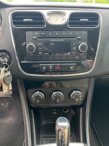 2013 Chrysler 200 Limited