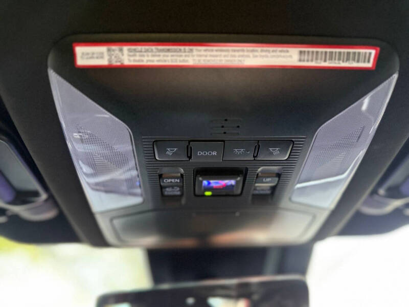 2024 Toyota RAV4 Prime SE