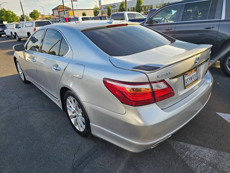 2010 Lexus LS 460