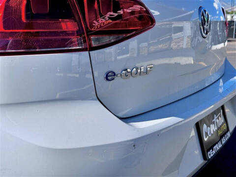 2016 Volkswagen e-Golf SE