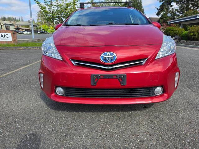 2012 Toyota Prius v Five