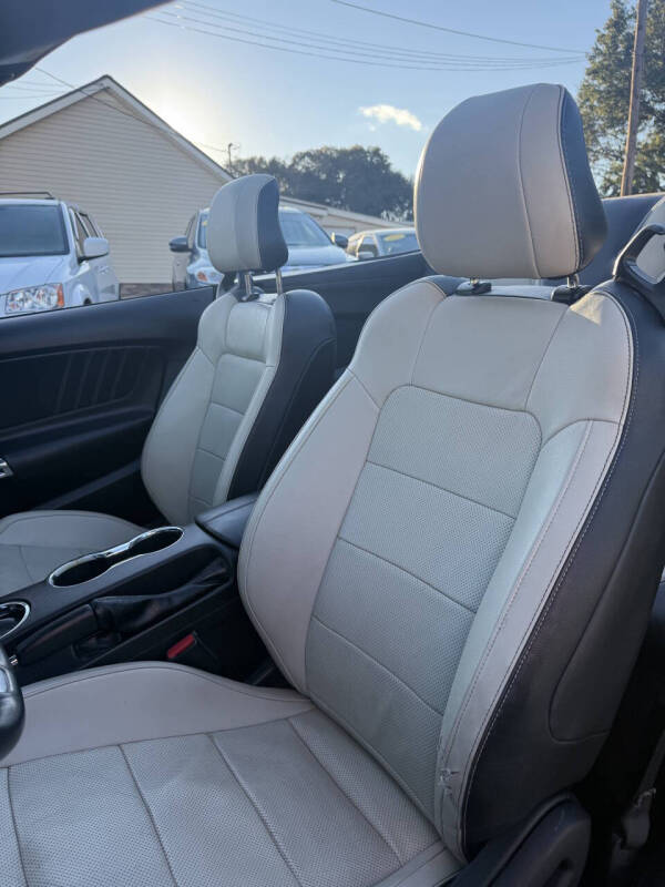 2017 Ford Mustang EcoBoost Premium