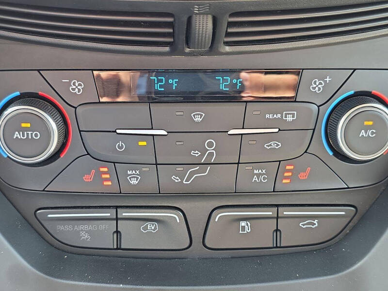 2017 Ford C-MAX Energi SE