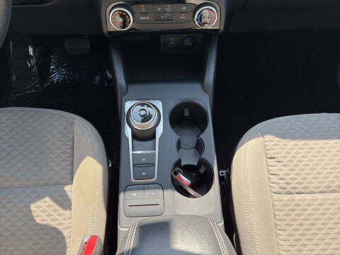 2022 Ford Escape SE