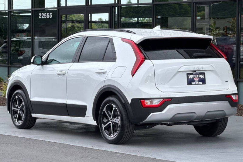 2025 Kia Niro EX