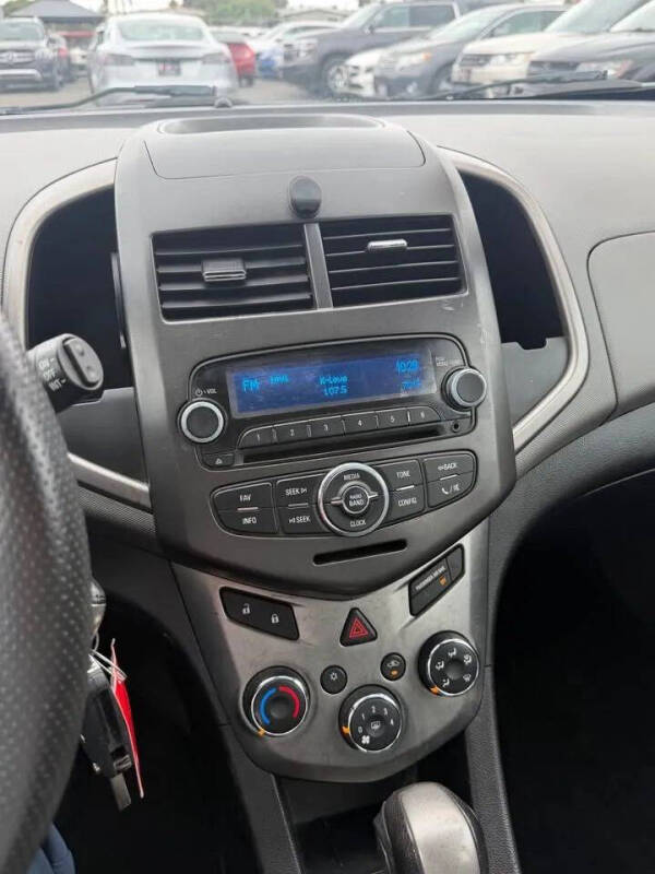 2014 Chevrolet Sonic LT Auto