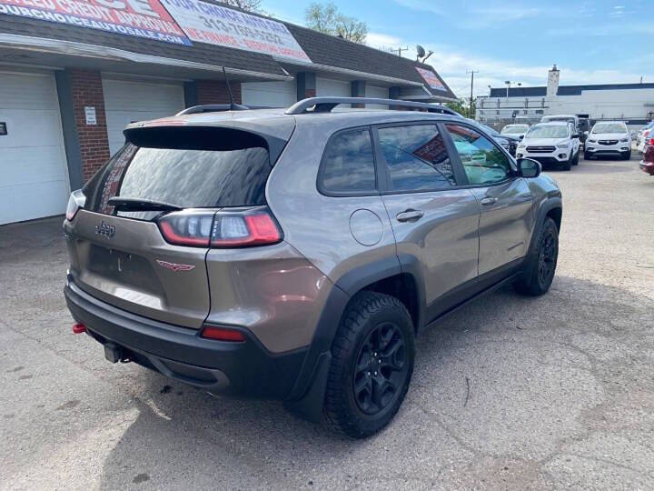 2021 Jeep Cherokee Trailhawk