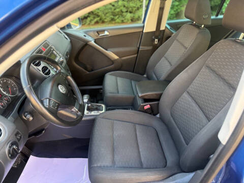2009 Volkswagen Tiguan SE 4Motion