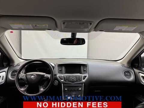 2019 Nissan Pathfinder SL