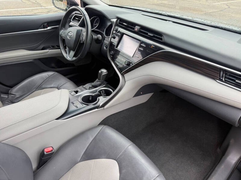 2018 Toyota Camry XLE