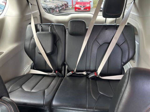 2020 Chrysler Pacifica Touring L Plus