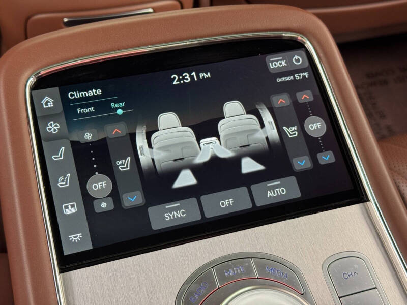 2024 Genesis G90 3.5T e-Supercharger