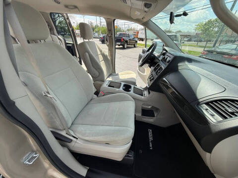 2013 Dodge Grand Caravan SXT