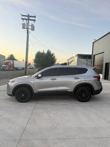 2022 Hyundai Santa Fe SE