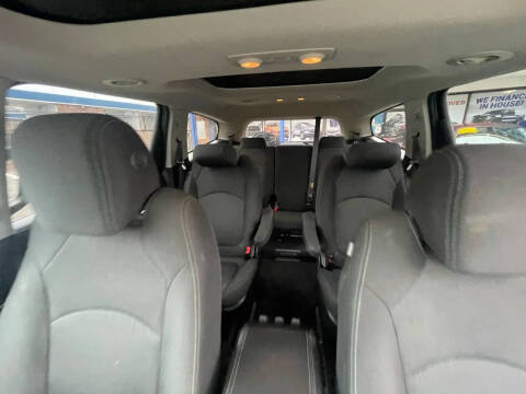 2017 Chevrolet Traverse LT