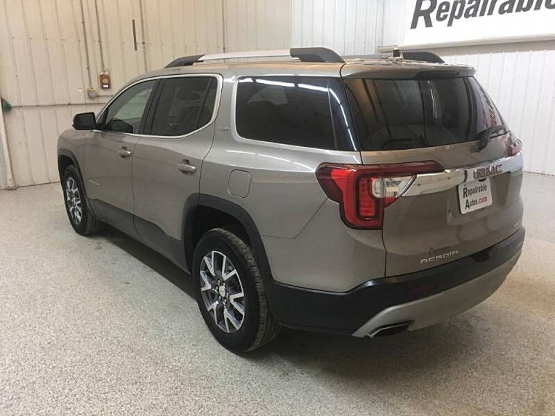 2022 GMC Acadia SLT