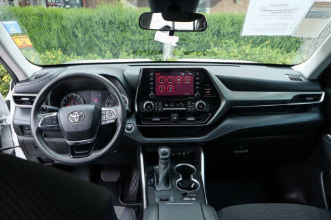 2021 Toyota Highlander L