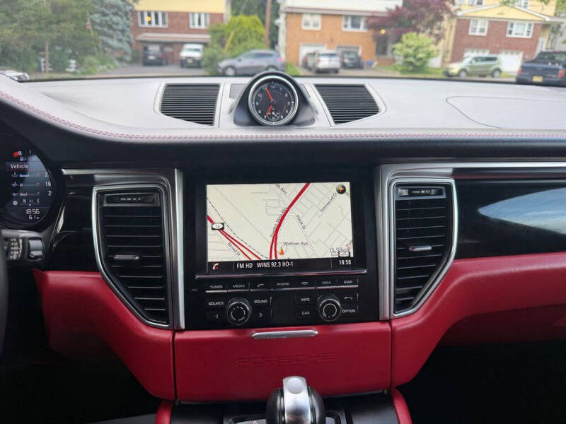 2015 Porsche Macan S