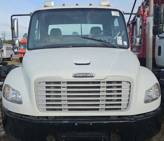 FreightlinerDay Cab3