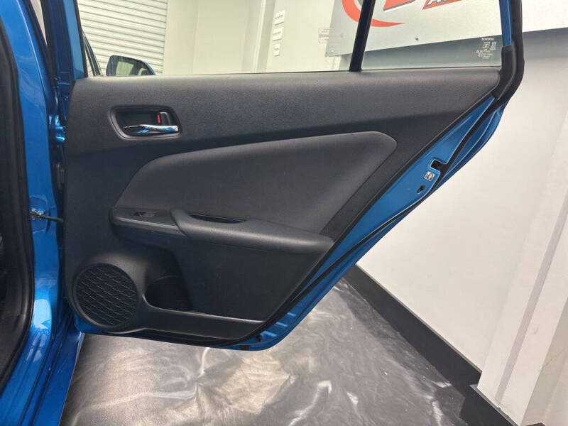 2022 Toyota Prius LE AWD-e