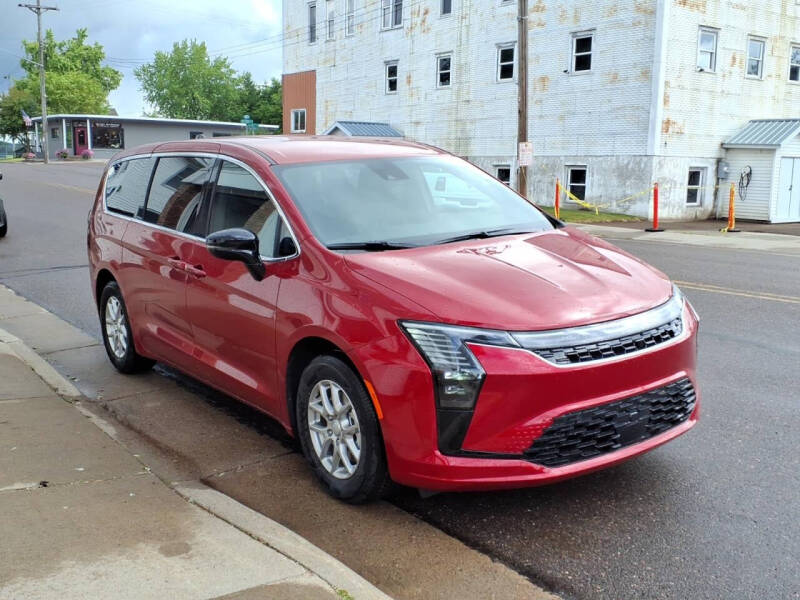 2027 Chrysler Pacifica Select