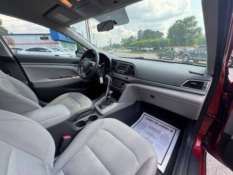 2017 Hyundai Elantra SE