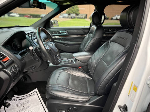 2017 Ford Explorer Platinum