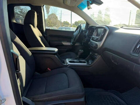 2017 Chevrolet Colorado LT