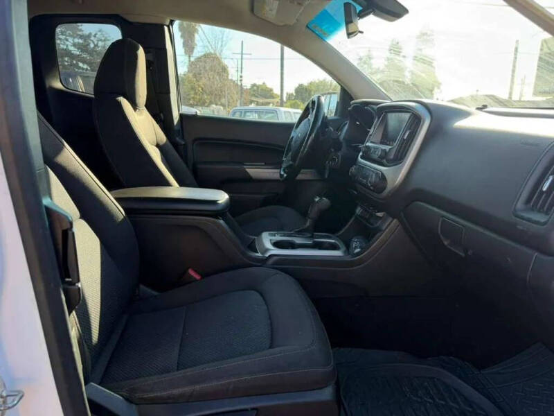 2017 Chevrolet Colorado LT