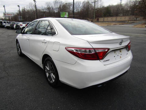2016 Toyota Camry SE
