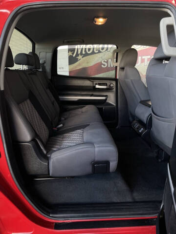 2019 Toyota Tundra SR5