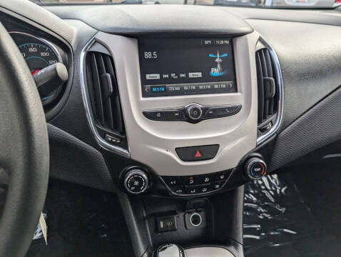 2018 Chevrolet Cruze LS Auto