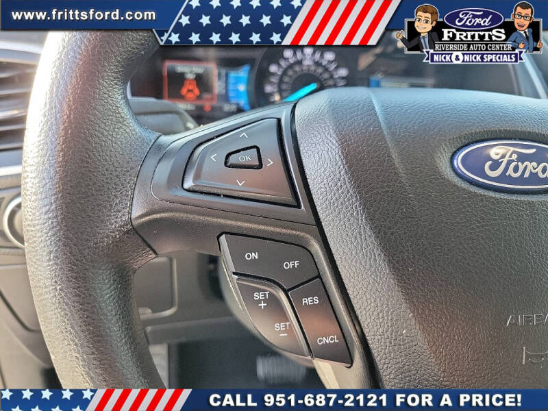 2022 Ford Edge SE