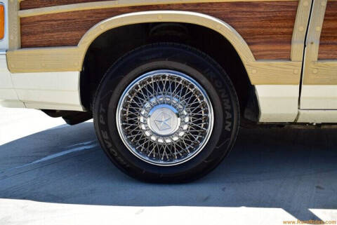 1986 Chrysler Le Baron Mark Cross Town and Country