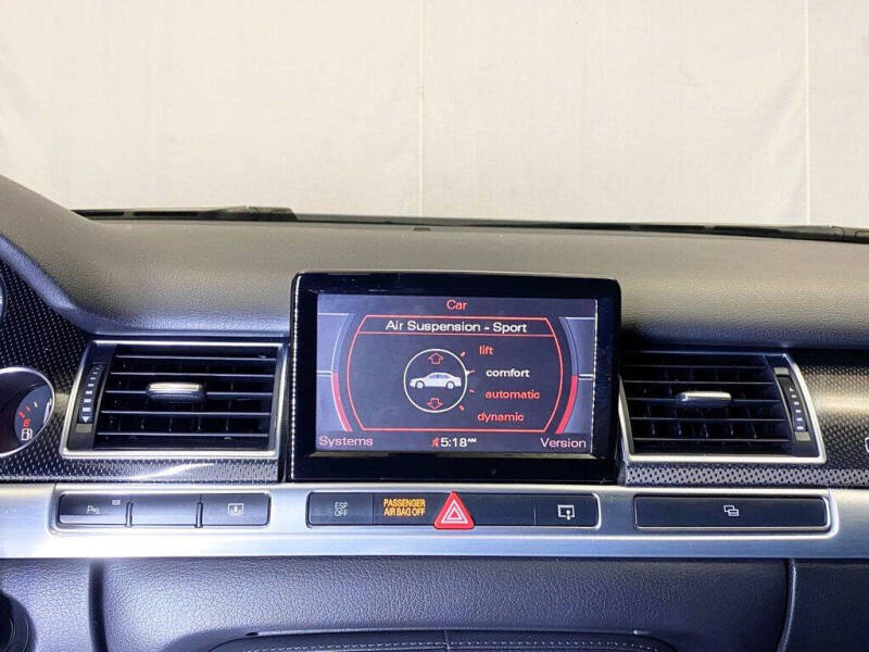 2008 Audi S8 quattro