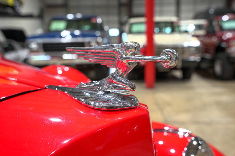1937 Packard 120