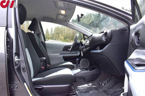 2013 Toyota Prius c Two