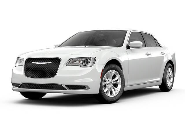 2019 Chrysler 300 for sale at Auto Destination in Puyallup, WA