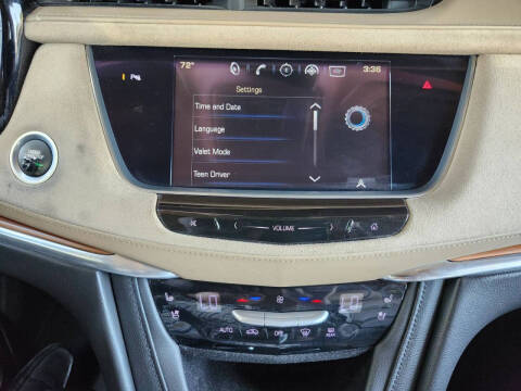 2017 Cadillac XT5 Platinum