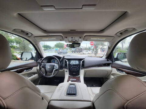 2016 Cadillac Escalade ESV Luxury Collection