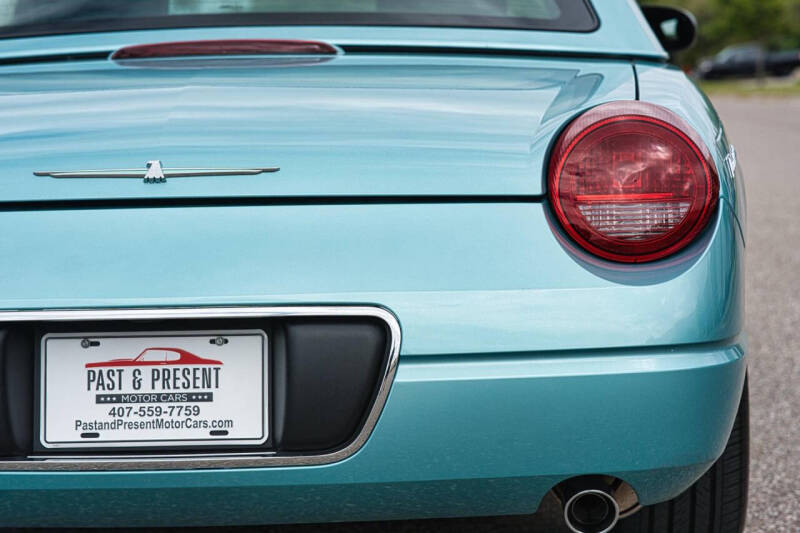 2002 Ford Thunderbird Deluxe