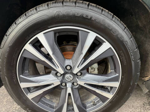 2019 Nissan Pathfinder Platinum